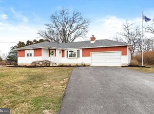 207 Sharon Rd, Robbinsville, NJ 08691