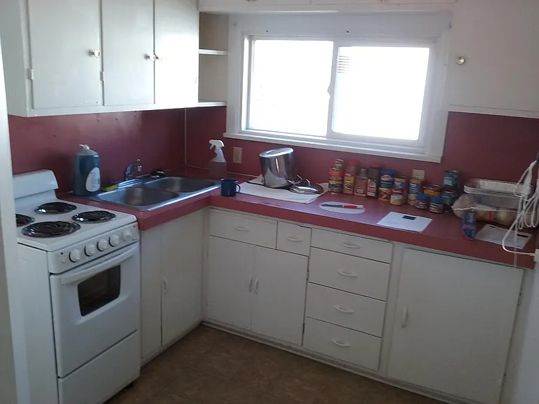 319 Goodell Ave — Photo 8