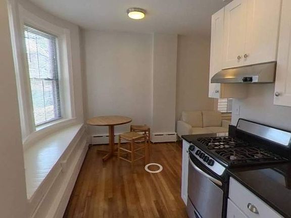 3rd image of 102 Willow St #2B