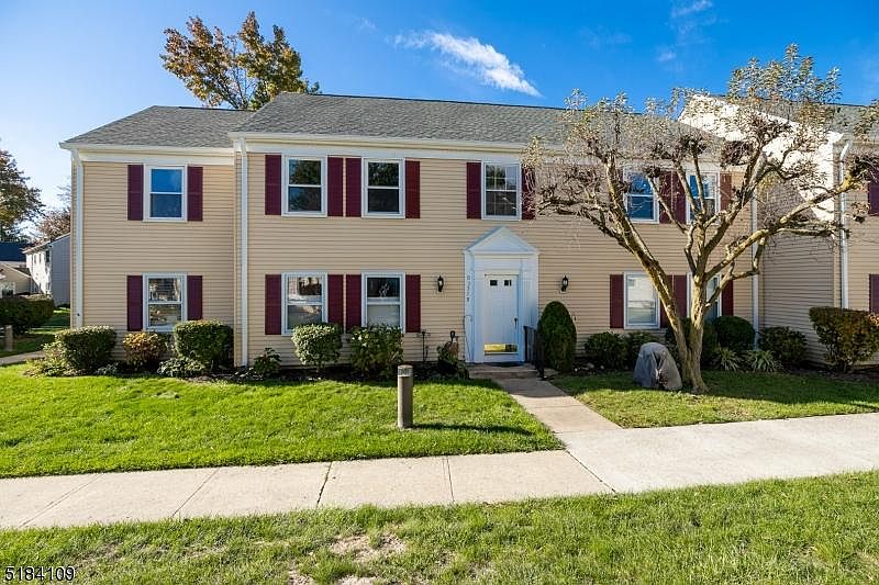 1st image of 351O Northfield Ln