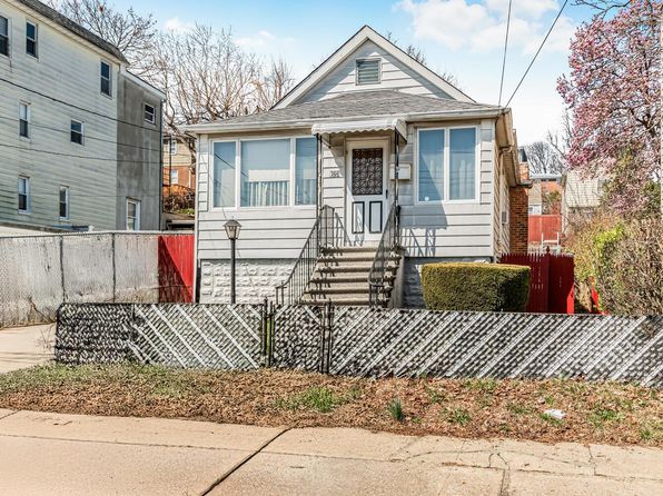 123 Glover Avenue, Yonkers, NY 10704