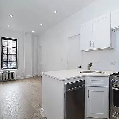 Rented by Blip LLC | media 1