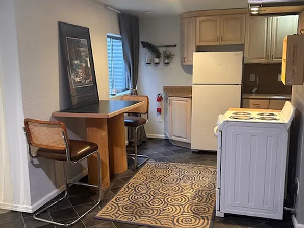 2002 S Helena St APT H, Aurora, CO 80013