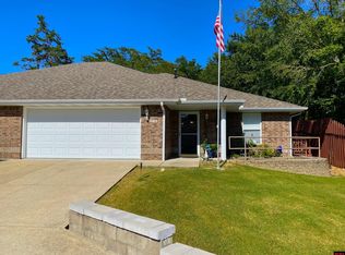 1563 Meadowhill Dr, Mountain Home, AR 72653