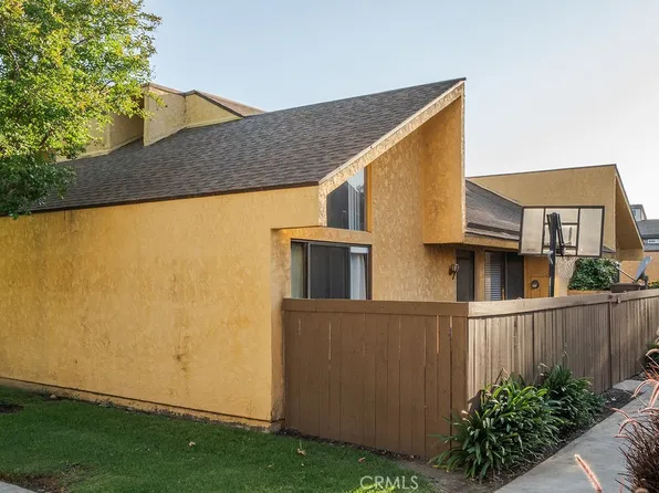 435 W 9th St, Upland, CA 91786