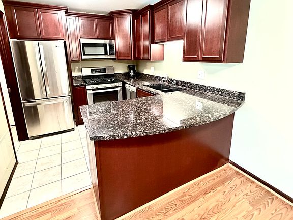 3rd image of 7311 Baybury Rd