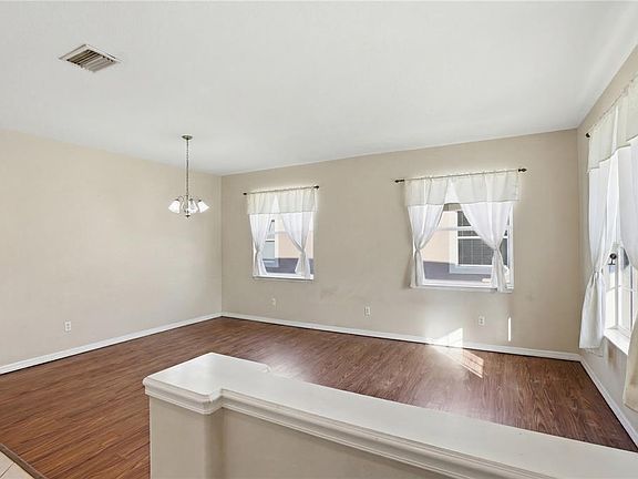 4th image of 12512 23rd St E