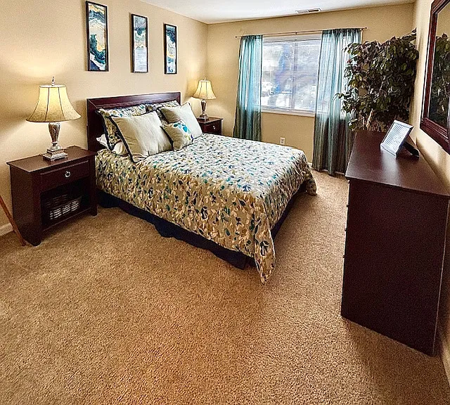 Stone Pointe Village — Photo 34