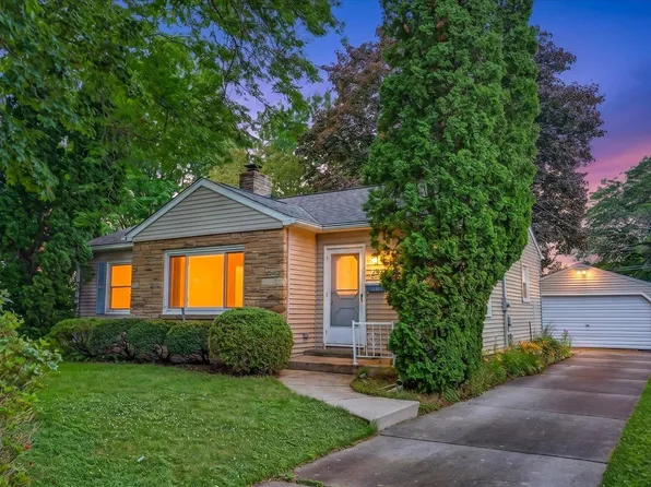 1917 Manley St, Madison, WI 53704