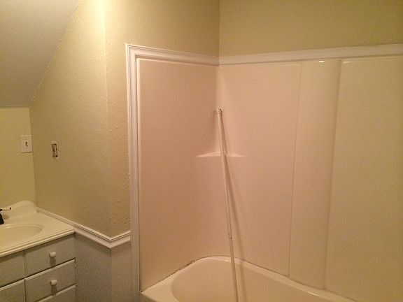 2nd image of 5138 South St