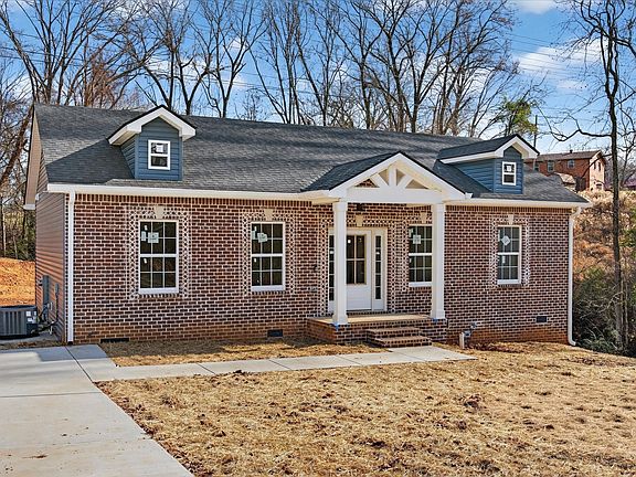 3rd image of 613 Hill Rd