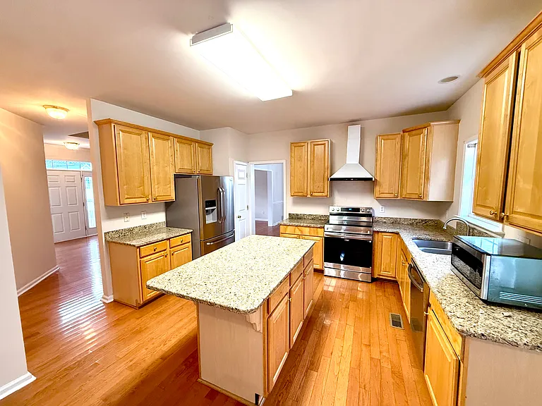 5233 Pinehall Wynd — Photo 13