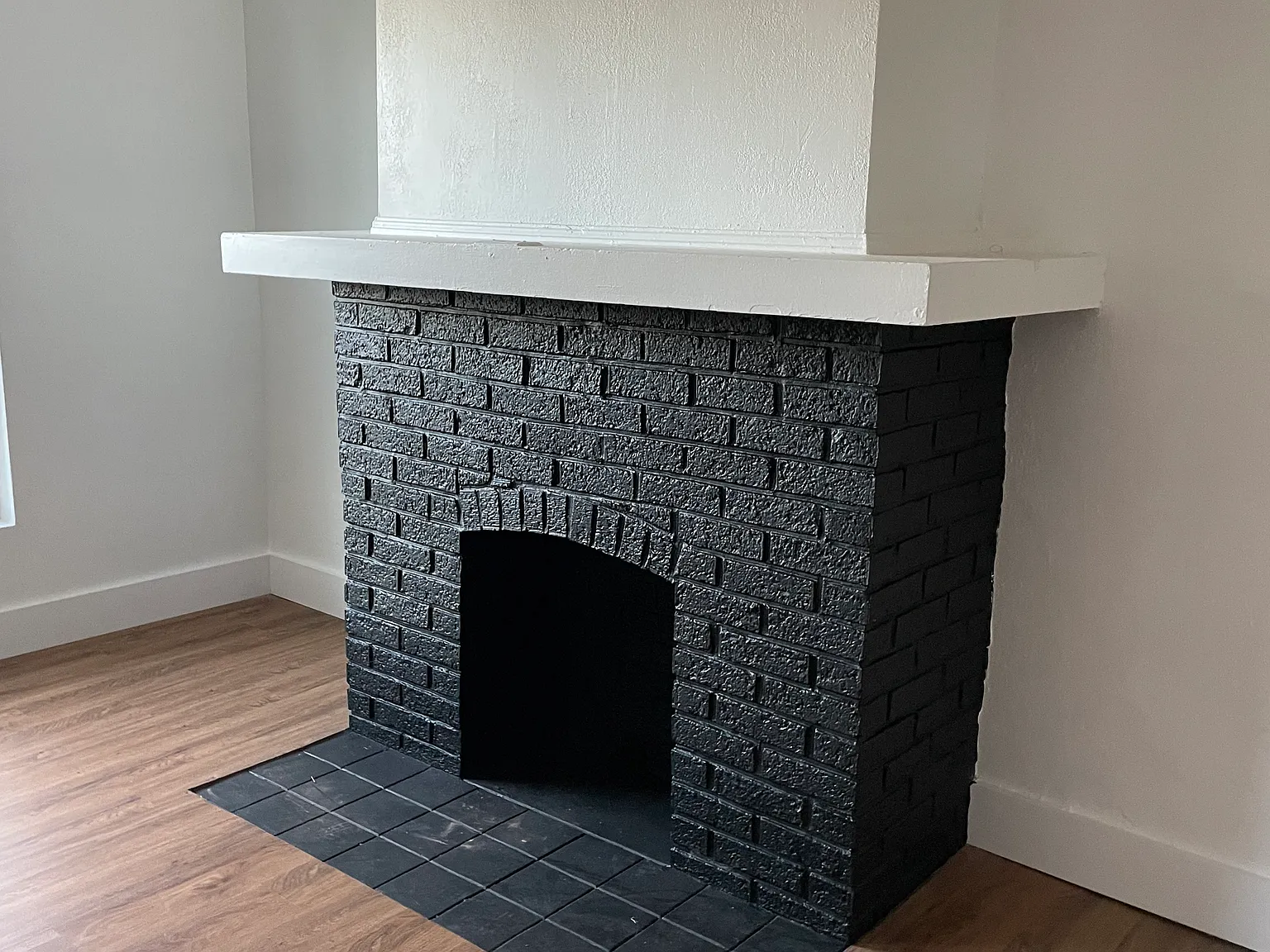 1 bed, 1100 sqft, $850 — Photo 3