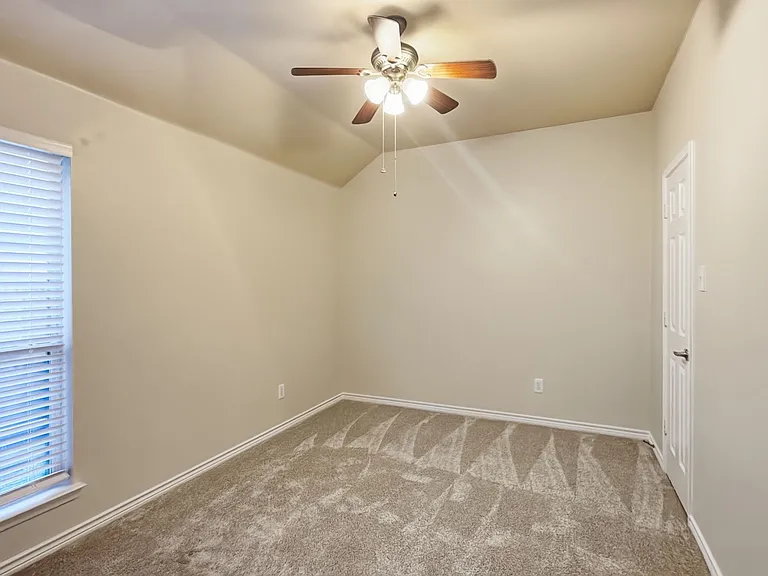 1632 Balboa Ln — Photo 10