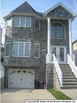 1st image of 879 Edgegrove Ave