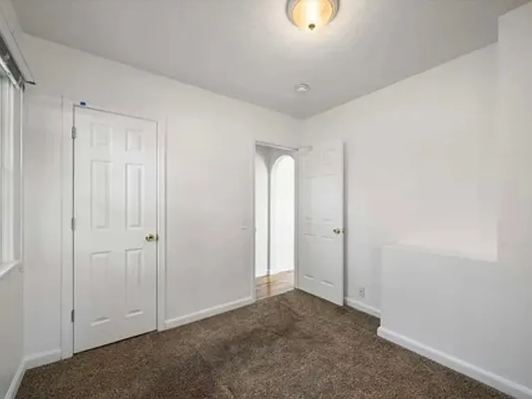 1244 W 1st Ave — Photo 13