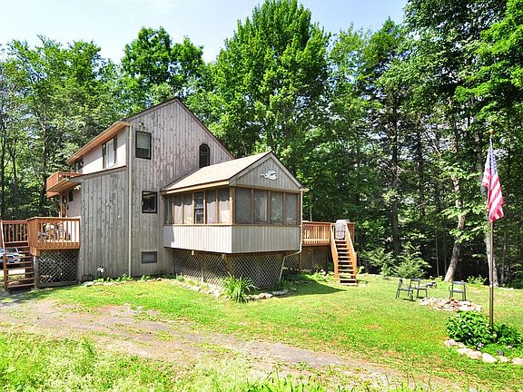 2nd image of 154 Brook Ln