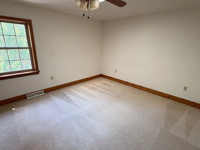 32 Nolts Ln — Photo 8