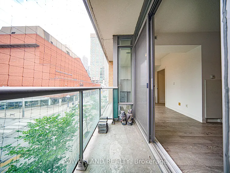 18 Yorkville Ave #317 — Photo 12
