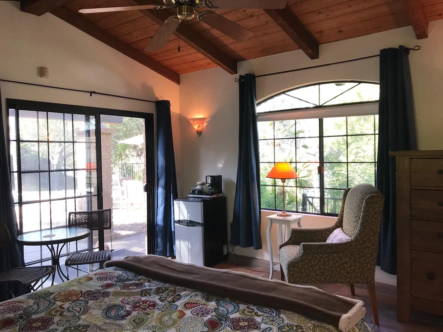 Studio, 415 sqft, $1,750 — Photo 3