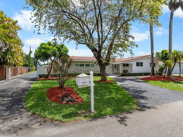 12425 SW 91st Ave, Miami, FL 33176