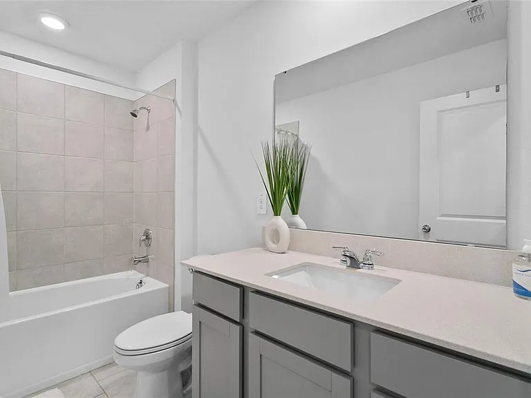 1418 Austin St — Photo 16