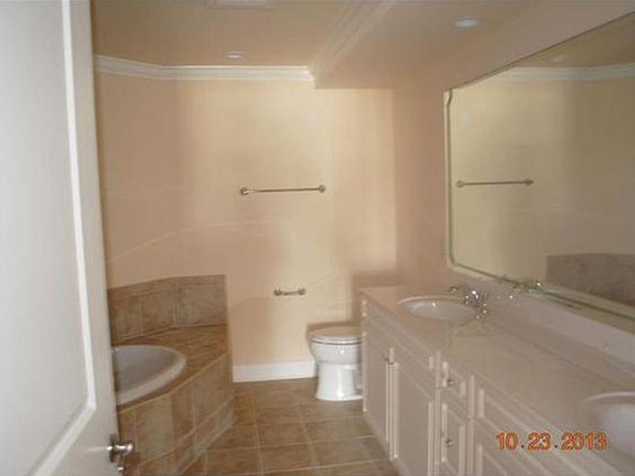 4th image of 2303 Eaglescliffe Unit 2303
