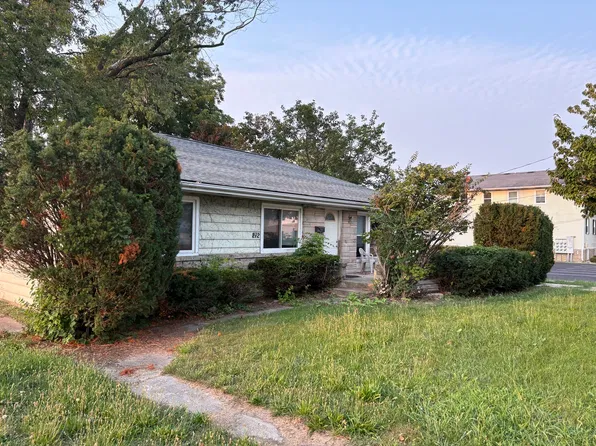 212 W Locust St, Normal, IL 61761