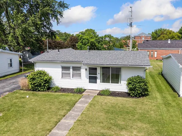 2145 Green Meadow Ln, Huntington, IN 46750