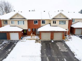 108 Cedarock Dr, Ottawa, ON K2M 2H5