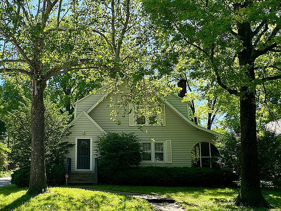 1800 Illinois Street
