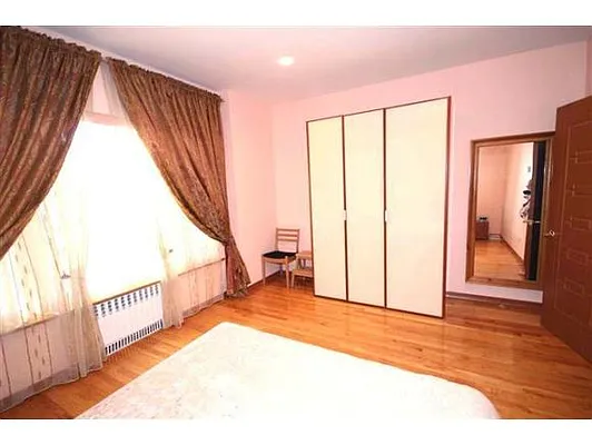 Sold by Bergen Basin Real Estate | media 7