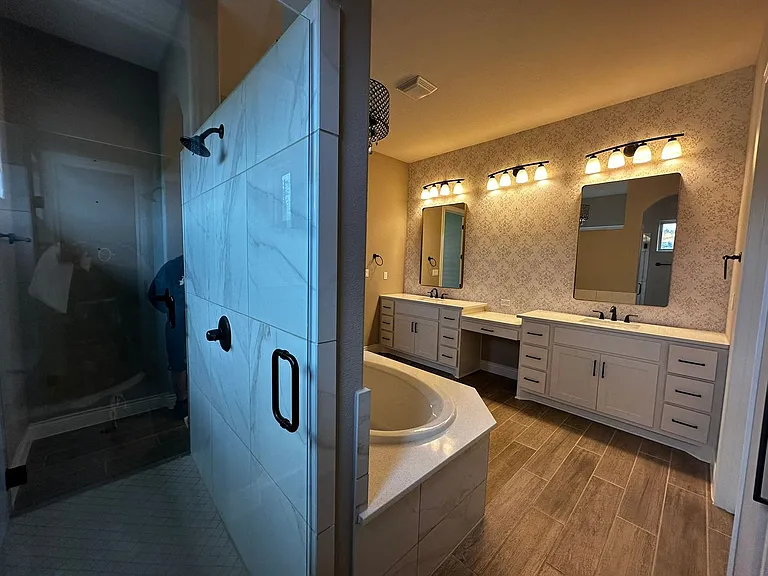 904 Indian Hawthorne Dr — Photo 12