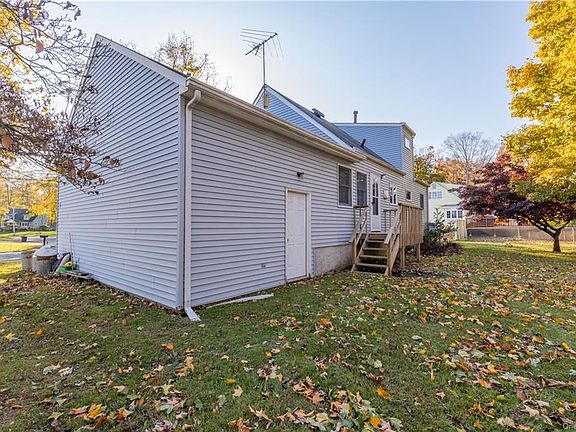 4th image of 45 Carolina Dr