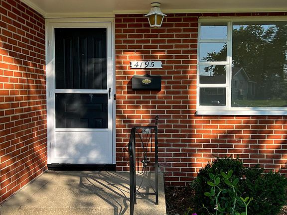 4th image of 4195 Moore Ave