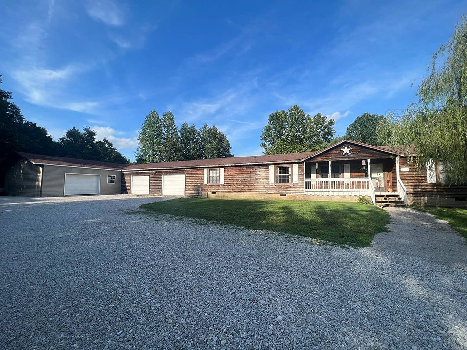 1st image of 656 Carolyn Ln