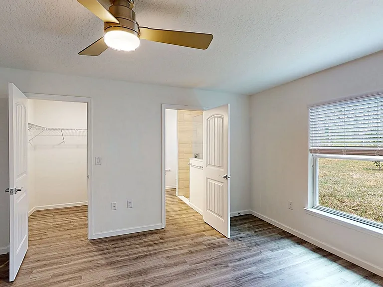 3 Smollett Pl — Photo 8