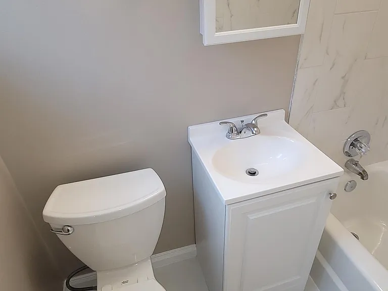 9600 S Komensky Ave — Photo 30