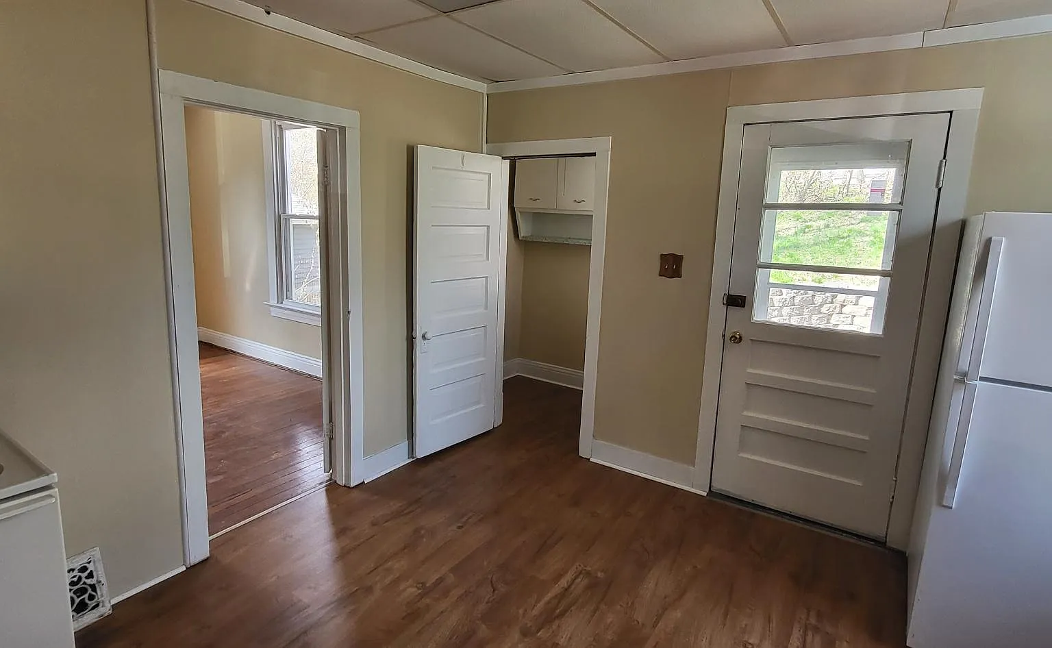 3 bed, 1463 sqft, $1,900 — Photo 4