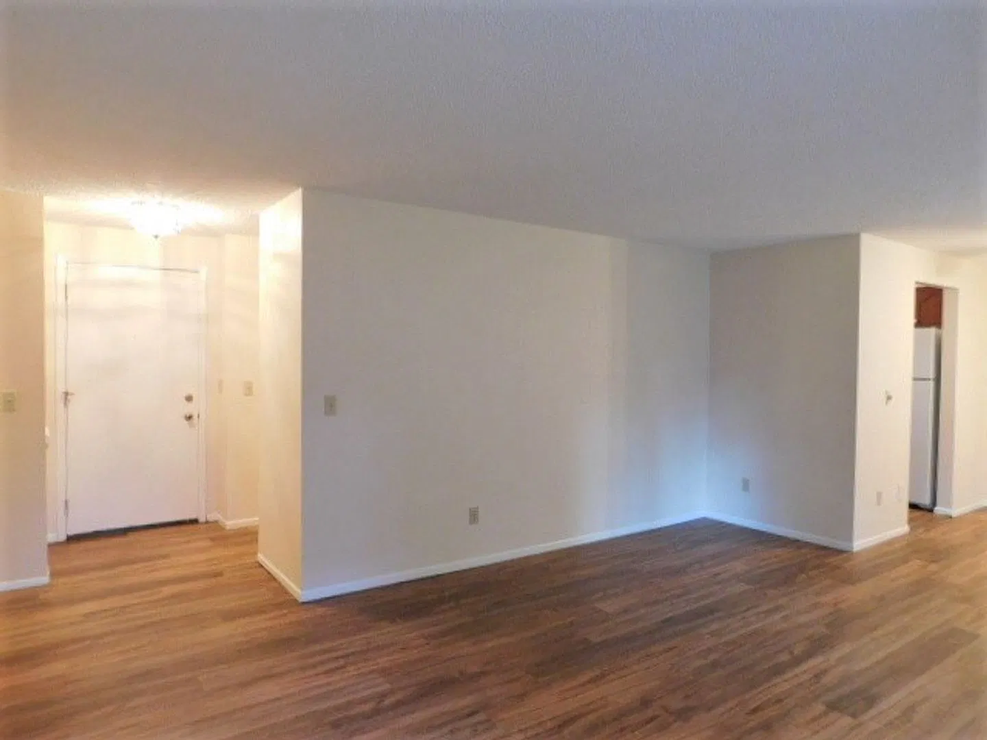 3Bd/2Ba Single Story Home - Available Soon! — Photo 3
