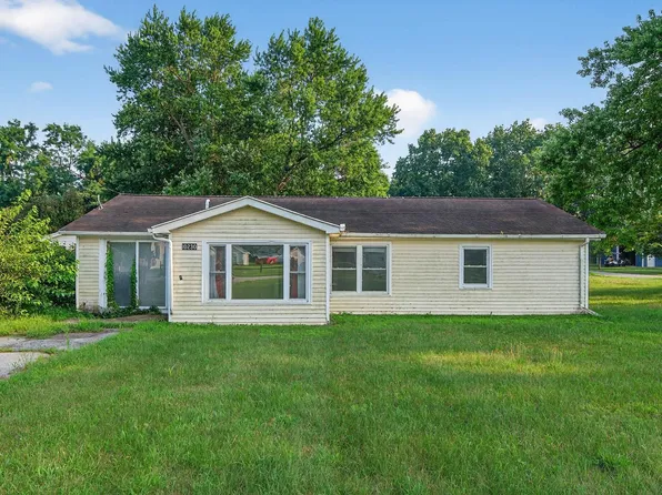 10230 Neely St, Osceola, IN 46561