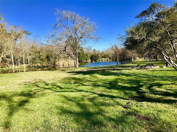 2nd image of 15590 Whites Creek Ln