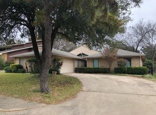 810 Carriage Way, Duncanville, TX 75137