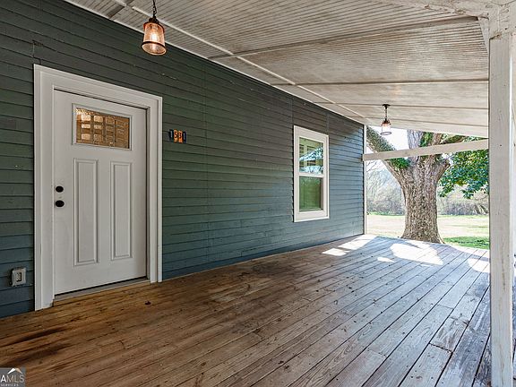 5th image of 1531 Farmington Rd