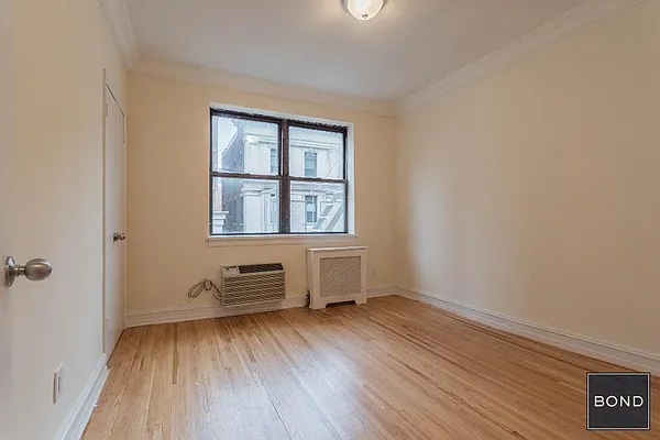 Rented by Bond New York | media 10