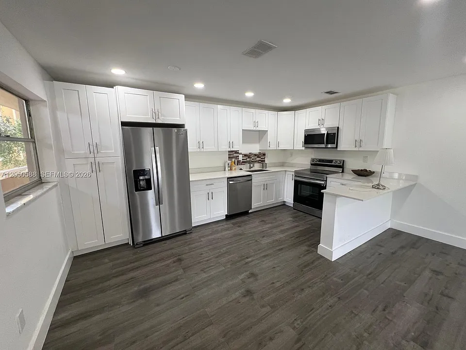 4111 Stirling Rd #209