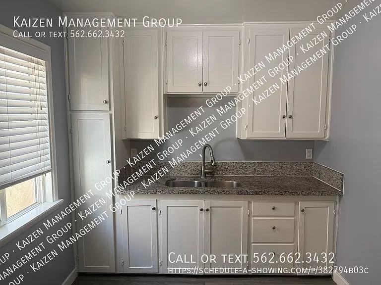 1968 Chestnut Ave #11 — Photo 5