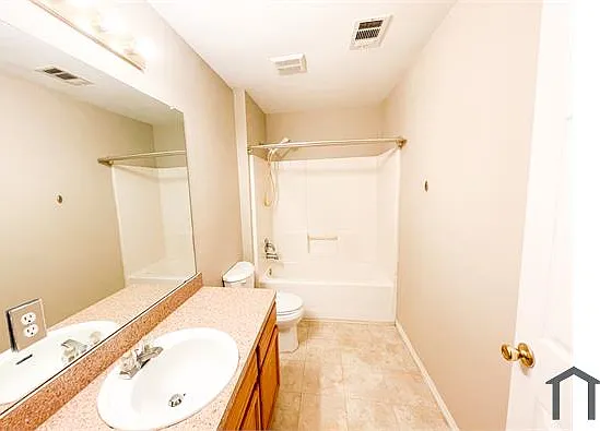 2704 Clemson Cir #A — Photo 7