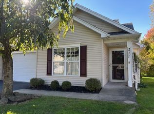 211 Rayfield Cir, Webster, NY 14580
