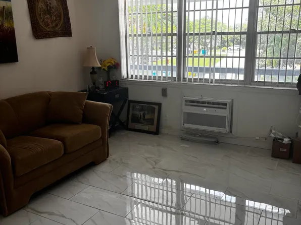 237 NORTHAMPTON L, West Palm Beach, FL 33417